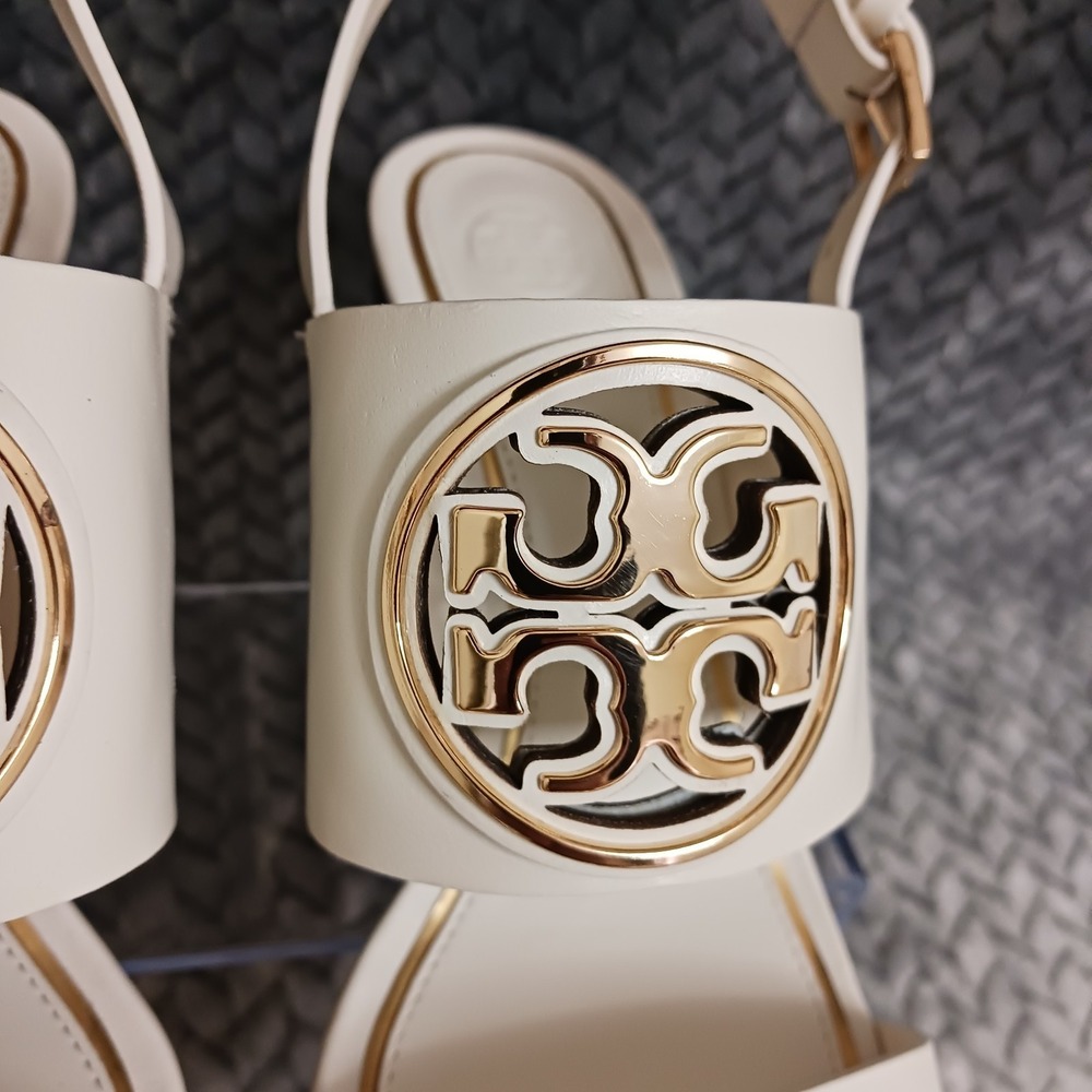 Tory Burch Cream Leather Wedge Sandals with Gold Logo - Picture 11 of 16